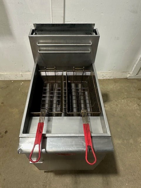 "AVANTCO FF510N"N GAS COMMERCIAL DEEP FRYER W/BASKETS 70 - 100 LBS 150,000BTU - Second Life - Equipment - collection_name