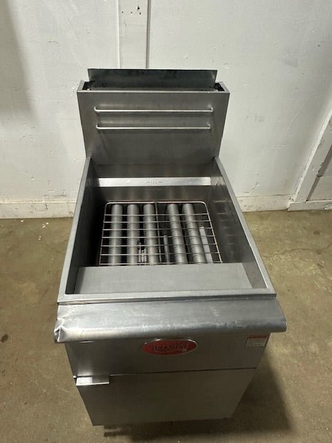 "AVANTCO FF510N"N GAS COMMERCIAL DEEP FRYER W/BASKETS 70 - 100 LBS 150,000BTU - Second Life - Equipment - collection_name