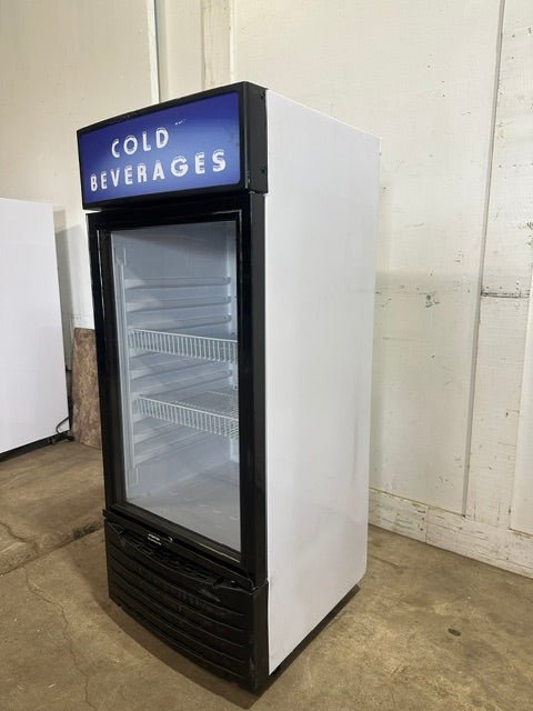 "AVANTI BCC6Q1BG"&nbsp; LED LIGHTED BEVERAGE DISPLAY COOLER/REFRIGERATOR, 115V 1PH - Second Life-Equipment-#collection_name#