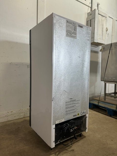 "AVANTI BCC6Q1BG"&nbsp; LED LIGHTED BEVERAGE DISPLAY COOLER/REFRIGERATOR, 115V 1PH - Second Life-Equipment-#collection_name#