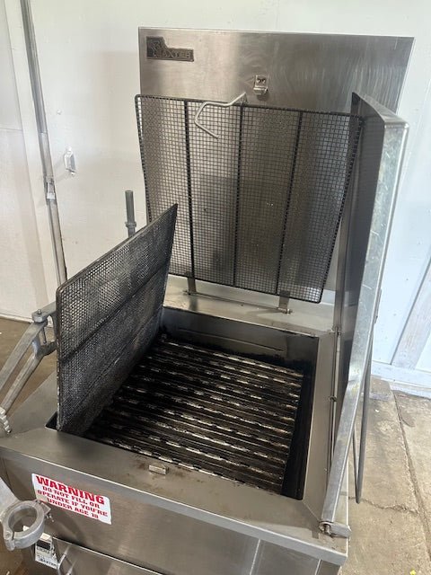 "BAXTER SP155G - M2424" 24x24" N GAS DONUT FRYER WITH OIL CATCH BASIN/PUMP & ARM - Second Life - Equipment - collection_name