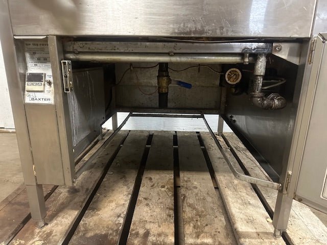 "BAXTER SP155G - M2424" 24x24" N GAS DONUT FRYER WITH OIL CATCH BASIN/PUMP & ARM - Second Life - Equipment - collection_name