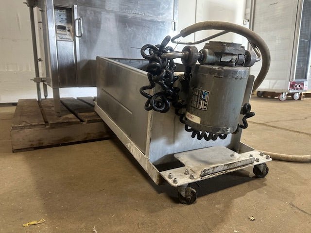 "BAXTER SP155G - M2424" 24x24" N GAS DONUT FRYER WITH OIL CATCH BASIN/PUMP & ARM - Second Life - Equipment - collection_name