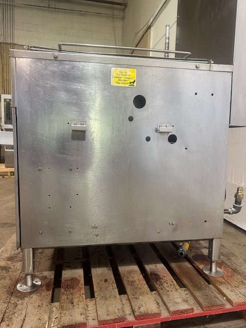 BELSHAW 718 CG DONUT FRYER NAT GAS 44,000 BTU W/ 18" x 26" FRYING AREA INCLUDES ONE SCREEN AND GAS HOSE - Second Life - Equipment - collection_name