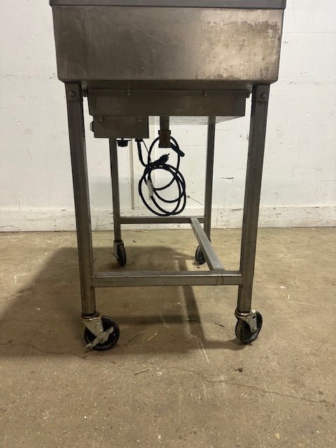 Belshaw Heat Ice, H&I - 2 STAINLESS STEEL DONUT ICYING TABLE ON STAND 115V - Second Life - Equipment - collection_name