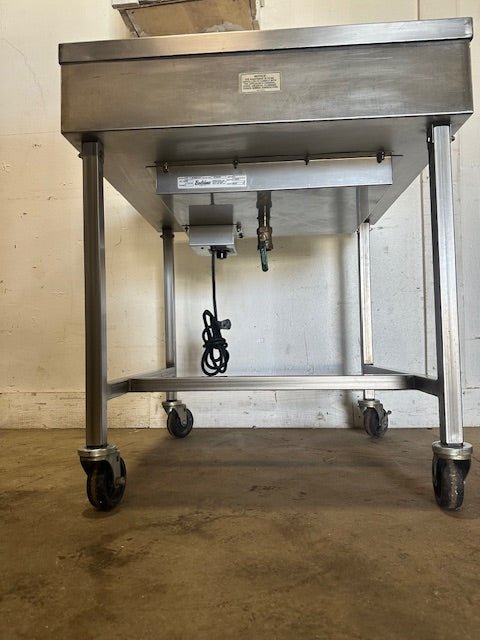 Belshaw Heat Ice, H&I - 4 STAINLESS STEEL DONUT ICYING TABLE ON STAND 208V, 1PH - Second Life - Equipment - collection_name