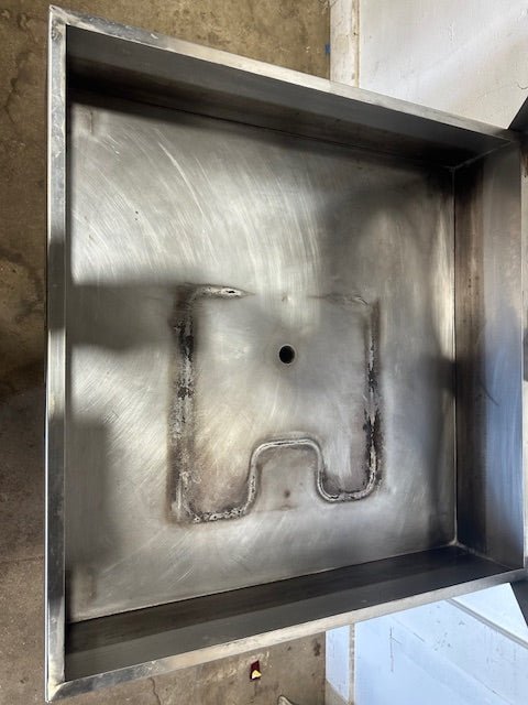 Belshaw Heat Ice, H&I - 4 STAINLESS STEEL DONUT ICYING TABLE ON STAND 208V, 1PH - Second Life - Equipment - collection_name