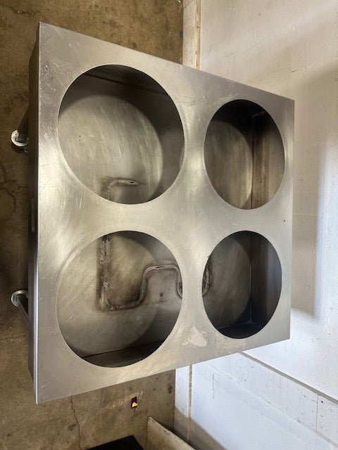 Belshaw Heat Ice, H&I - 4 STAINLESS STEEL DONUT ICYING TABLE ON STAND 208V, 1PH - Second Life - Equipment - collection_name