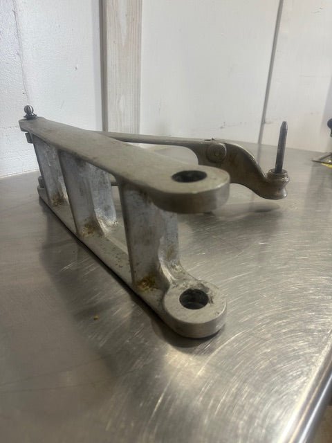 BELSHAW OEM 0326/0324 TILT - UP ARM ASSEMBLY WITH STRAIGHT ARM FOR DONUT DROPPER - Second Life - Equipment - collection_name