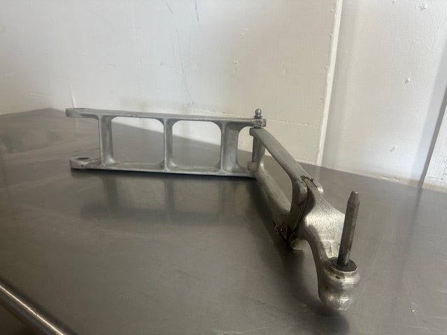 BELSHAW OEM 0326/0324 TILT - UP ARM ASSEMBLY WITH STRAIGHT ARM FOR DONUT DROPPER - Second Life - Equipment - collection_name