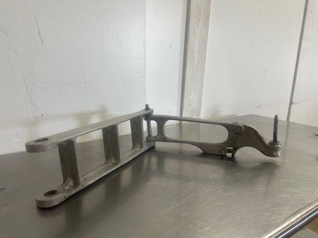 BELSHAW OEM 0326/0324 TILT - UP ARM ASSEMBLY WITH STRAIGHT ARM FOR DONUT DROPPER - Second Life - Equipment - collection_name
