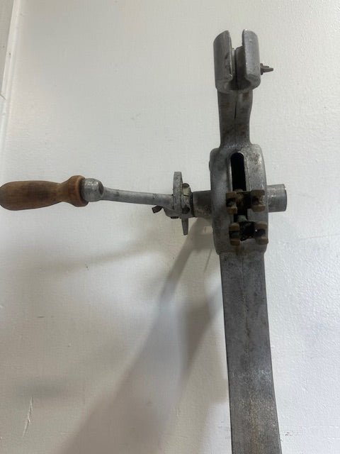 BELSHAW OEM TYPE B DONUT DROPPER FOR TILT - UP ARM ASSEMBLY - Second Life - Equipment - collection_name