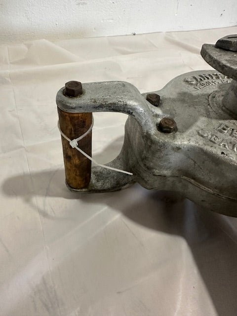 BELSHAW OEM TYPE B DONUT DROPPER FOR TILT - UP ARM ASSEMBLY - Second Life - Equipment - collection_name