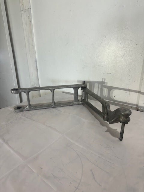 BELSHAW OEM TYPE B & F TILT - UP ARM ASSEMBLY WITH STRAIGHT ARM FOR DONUT DROPPER - Second Life - Equipment - collection_name