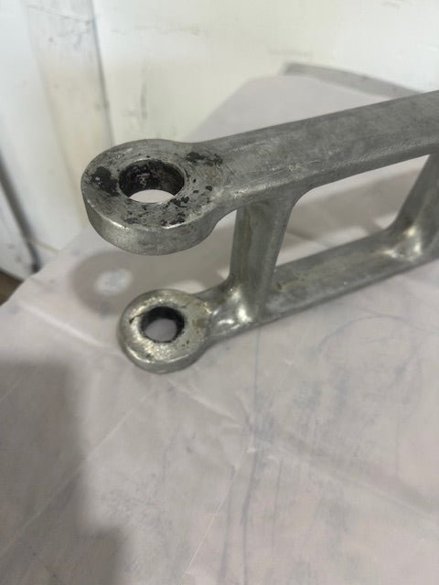 BELSHAW OEM TYPE B & F TILT - UP ARM ASSEMBLY WITH STRAIGHT ARM FOR DONUT DROPPER - Second Life - Equipment - collection_name