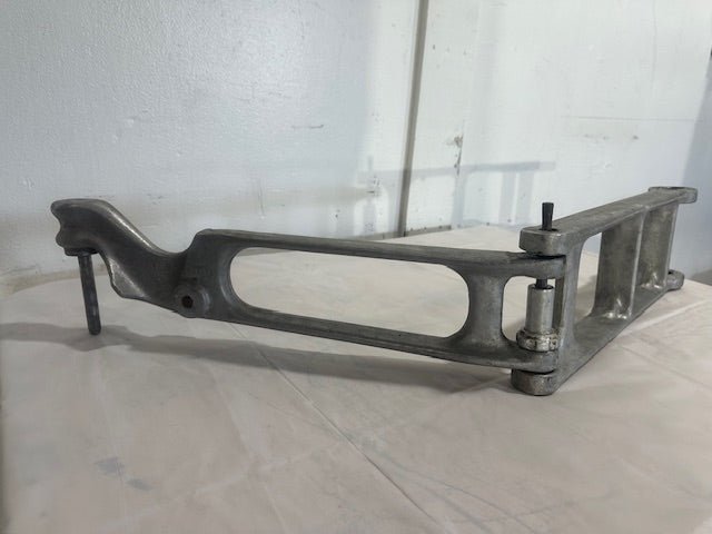 BELSHAW OEM TYPE B & F TILT - UP ARM ASSEMBLY WITH STRAIGHT ARM FOR DONUT DROPPER - Second Life - Equipment - collection_name