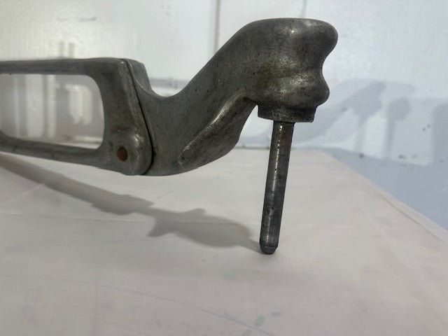 BELSHAW OEM TYPE B & F TILT - UP ARM ASSEMBLY WITH STRAIGHT ARM FOR DONUT DROPPER - Second Life - Equipment - collection_name