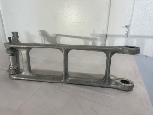 BELSHAW OEM TYPE B & F TILT - UP ARM ASSEMBLY WITH STRAIGHT ARM FOR DONUT DROPPER - Second Life - Equipment - collection_name