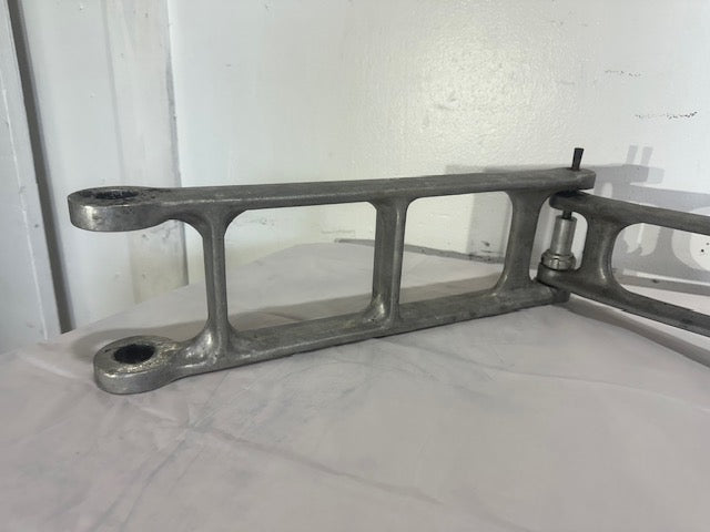 BELSHAW OEM TYPE B & F TILT - UP ARM ASSEMBLY WITH STRAIGHT ARM FOR DONUT DROPPER - Second Life - Equipment - collection_name