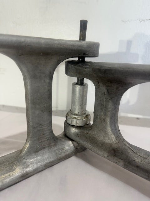 BELSHAW OEM TYPE B & F TILT - UP ARM ASSEMBLY WITH STRAIGHT ARM FOR DONUT DROPPER - Second Life - Equipment - collection_name