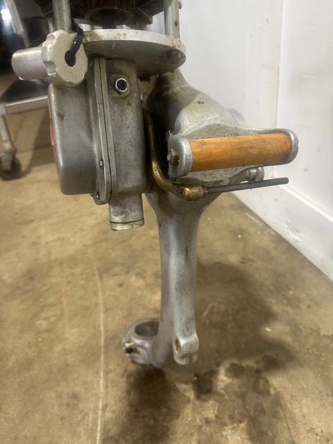 BELSHAW TYPE F 5981 MECHANICAL ELECTRIC DONUT DROPPER W/ GE 1/4 HP MOTOR - Second Life - Equipment - collection_name