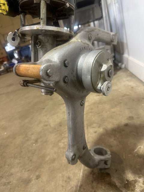 BELSHAW TYPE F 5981 MECHANICAL ELECTRIC DONUT DROPPER W/ GE 1/4 HP MOTOR - Second Life - Equipment - collection_name