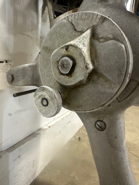 BELSHAW TYPE F 5981 MECHANICAL ELECTRIC DONUT DROPPER W/ GE 1/4 HP MOTOR - Second Life - Equipment - collection_name