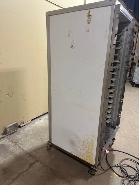 BELSHAW WARMING CABINET MODEL NUMBER EP18/24 - MISSING DOOR - Bargains R Ours - #collection_name#