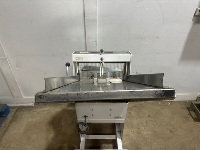 BERKEL INCOR GMB 1/2 H.D COMMERCIAL ELECTRIC 1/2" BREAD SLICER, 1PH 1/2 hp motor - Second Life - Equipment - collection_name