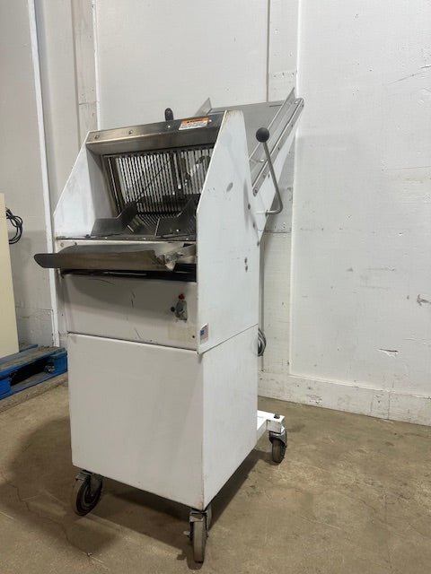 BERKEL INCOR GMB 1/2 H.D COMMERCIAL ELECTRIC 1/2" BREAD SLICER, 1PH 1/2 hp motor - Second Life - Equipment - collection_name