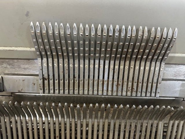 BERKEL INCORPORATED MB378 1ph ELECTRIC BREAD SLICING MACHINE - Second Life - Equipment - collection_name