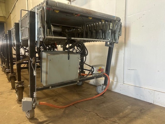 "BEST FLEX" EXPANDABLE FLEXIBLE GRAVITY MOTOR ROLLER CONVEYOR ON LOCKABLE CASTERS - Second Life - Equipment - collection_name