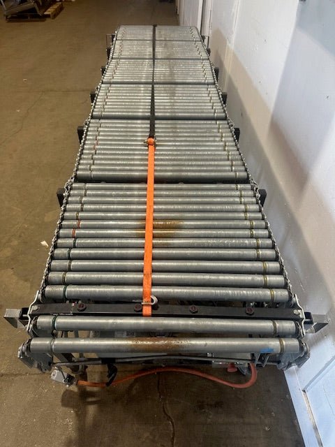 "BEST FLEX" EXPANDABLE FLEXIBLE GRAVITY MOTOR ROLLER CONVEYOR ON LOCKABLE CASTERS - Second Life - Equipment - collection_name