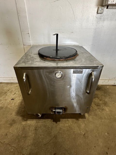 BHARAT OVERSEAS NATURAL GAS COMMERCIAL TANDOOR/CLAY OVEN w/ NEW BURNER - Second Life - Equipment - collection_name