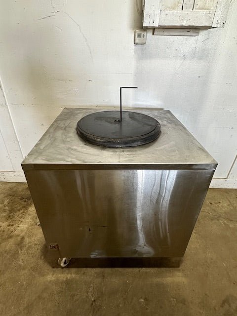BHARAT OVERSEAS NATURAL GAS COMMERCIAL TANDOOR/CLAY OVEN w/ NEW BURNER - Second Life - Equipment - collection_name