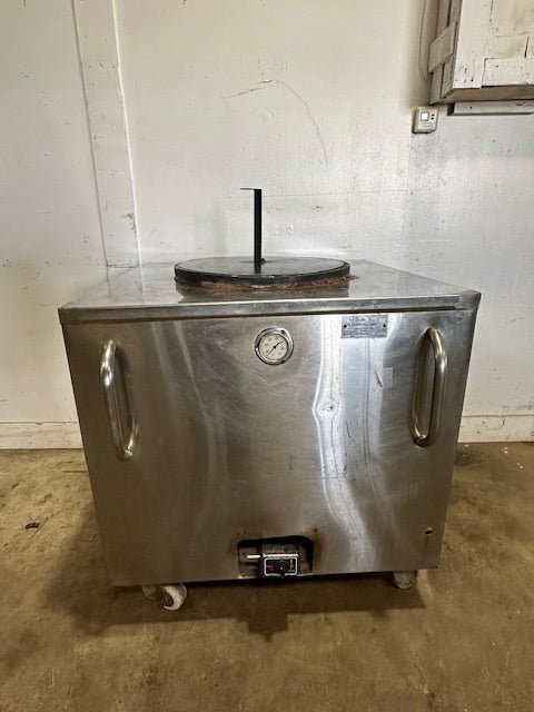 BHARAT OVERSEAS NATURAL GAS COMMERCIAL TANDOOR/CLAY OVEN w/ NEW BURNER - Second Life - Equipment - collection_name