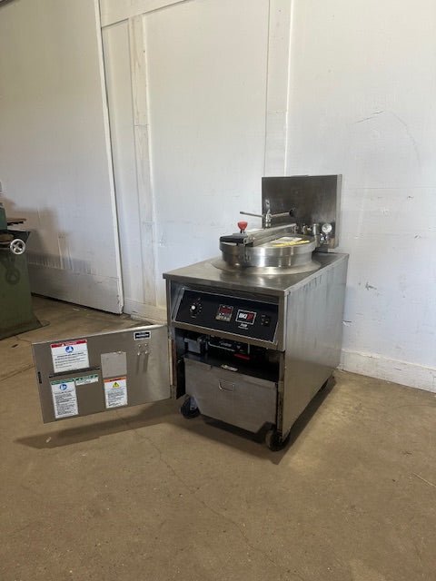 BKI FKM 230v 3PH ELECTRIC PRESSURE FRYER w/OIL FILTRATION PAN AND FRYER BASKET - Second Life - Equipment - collection_name