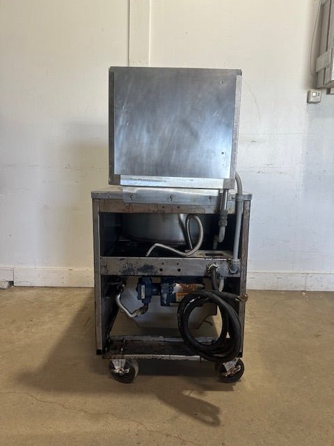 BKI FKM 230v 3PH ELECTRIC PRESSURE FRYER w/OIL FILTRATION PAN AND FRYER BASKET - Second Life - Equipment - collection_name
