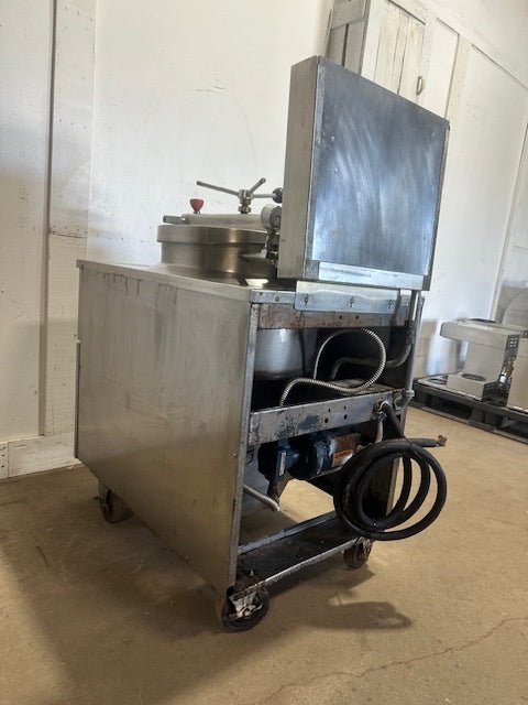 BKI FKM 230v 3PH ELECTRIC PRESSURE FRYER w/OIL FILTRATION PAN AND FRYER BASKET - Second Life - Equipment - collection_name