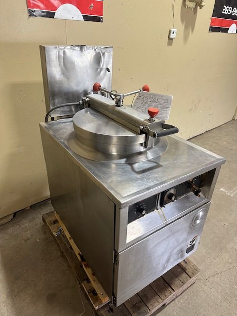 BKI HEAVY DUTY COMMERCIAL STAINLESS STEEL ELECTRIC DEEP WELL PRESSURE FRYER WITH THERMOSTAT ON CASTERS SERIES A - Bargains R Ours - #collection_name#