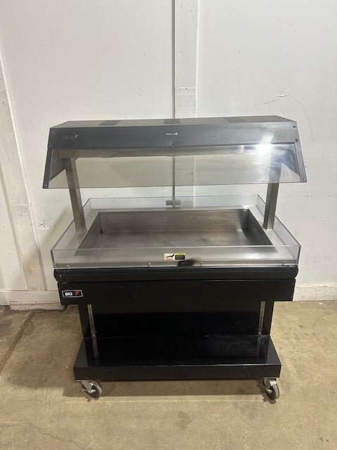"BKI MM - 4" HEATED LIGHTED HOT FOOD/ ROTISSERIE DISPLAY MERCHANDISER 120V, 1PH - Second Life - Equipment - collection_name