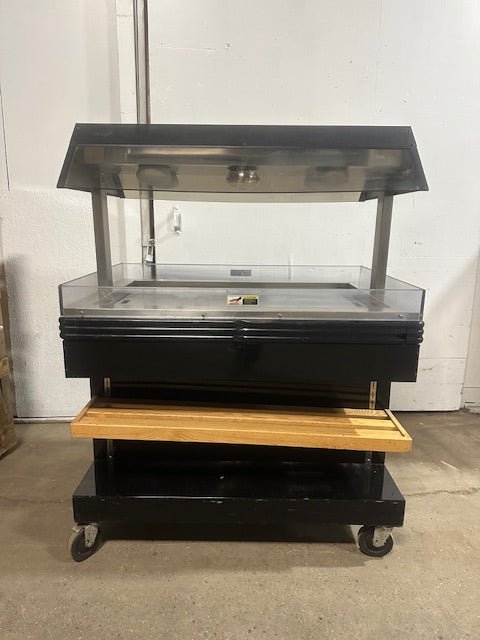 "BKI MM - 4" HEATED LIGHTED HOT FOOD/ ROTISSERIE DISPLAY MERCHANDISER 120V, 1PH - Second Life - Equipment - collection_name