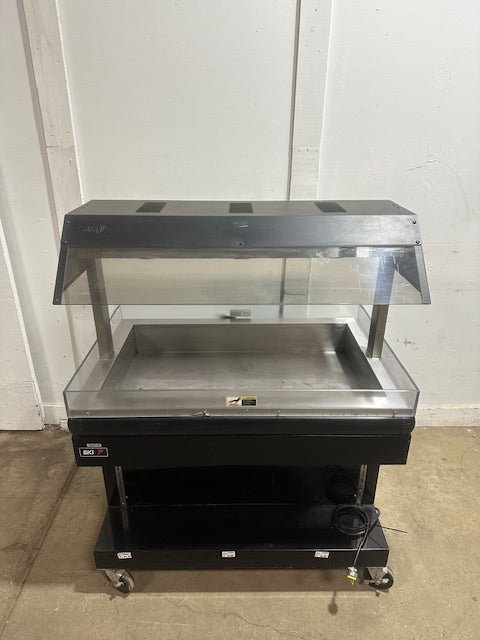 "BKI MM - 4" HEATED LIGHTED HOT FOOD/ ROTISSERIE DISPLAY MERCHANDISER 120V, 1PH - Second Life - Equipment - collection_name