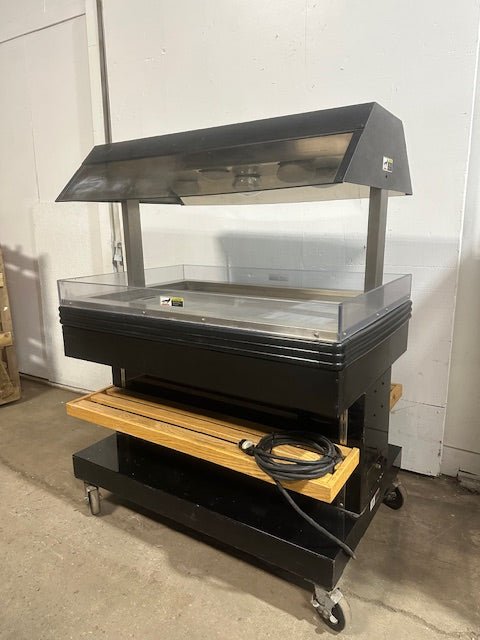 "BKI MM - 4" HEATED LIGHTED HOT FOOD/ ROTISSERIE DISPLAY MERCHANDISER 120V, 1PH - Second Life - Equipment - collection_name