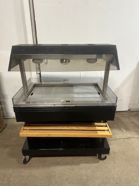 "BKI MM - 4" HEATED LIGHTED HOT FOOD/ ROTISSERIE DISPLAY MERCHANDISER 120V, 1PH - Second Life - Equipment - collection_name