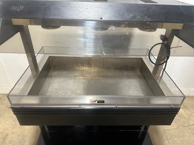 BKI MM - 4 HEATED,LIGHTED HOT FOOD DISPLAY MERCHANDISER W/2 WOODEN SHELF 120V,1PH - Second Life - Equipment - collection_name
