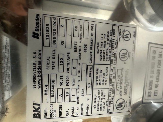 BKI MM - 4 HEATED,LIGHTED HOT FOOD DISPLAY MERCHANDISER W/2 WOODEN SHELF 120V,1PH - Second Life - Equipment - collection_name