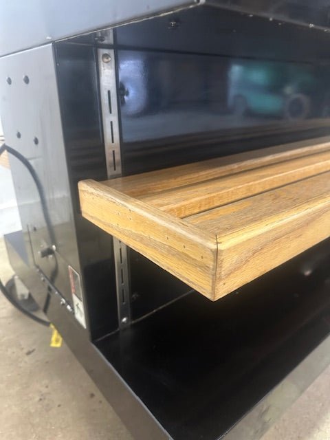 BKI MM - 4 HEATED,LIGHTED HOT FOOD DISPLAY MERCHANDISER W/2 WOODEN SHELF 120V,1PH - Second Life - Equipment - collection_name