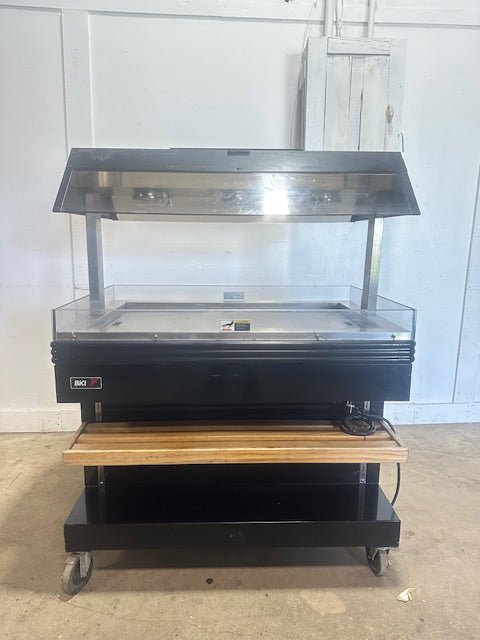 BKI MM - 4 HEATED,LIGHTED HOT FOOD DISPLAY MERCHANDISER W/2 WOODEN SHELF 120V,1PH - Second Life - Equipment - collection_name