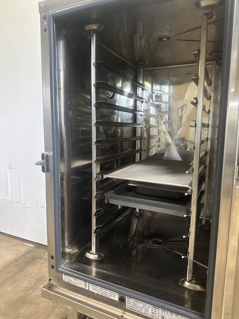 "BKI MODEL 1.10"H.D COMMERCIAL ELECTRIC 280V,3PH COMBI - OVEN - Second Life - Equipment - collection_name